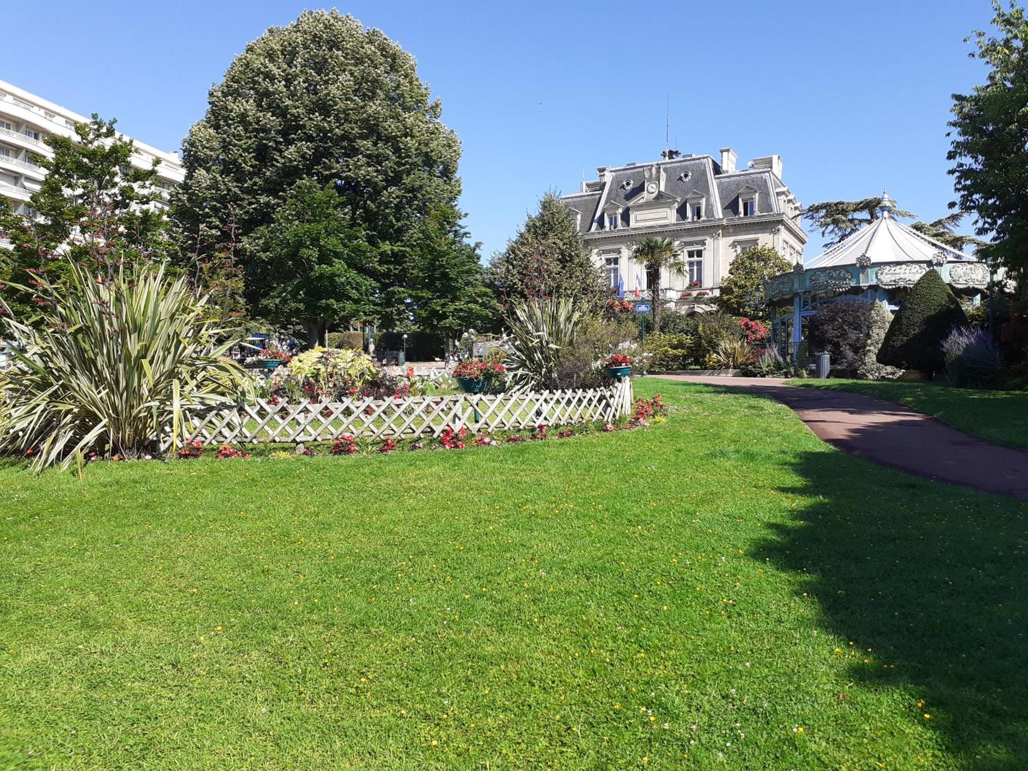 Maison Individuelle Avec Terrasse Nogent Sur Marne Εξωτερικό φωτογραφία